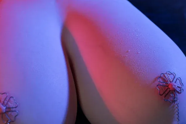 32cm (12.6") LoveNestle Series Big Busty Motorboat Silicone Maturbator - Muse III view 4